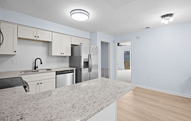 Fully Renovated Condo for Rent in Virginia Beach!