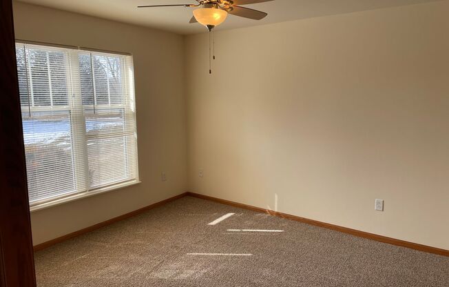 2 beds, 2 baths, 1,223 sqft, $1,675, Unit 931-100