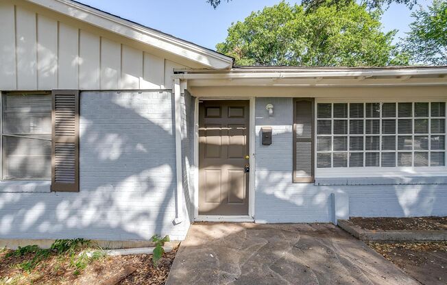 Classic 1950's Home in Historic Wedgwood- 3 Bed, 2 Bath in SW Fort Worth- 76133