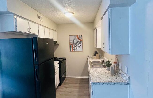 1 bed, 1 bath, 651 sqft, $625