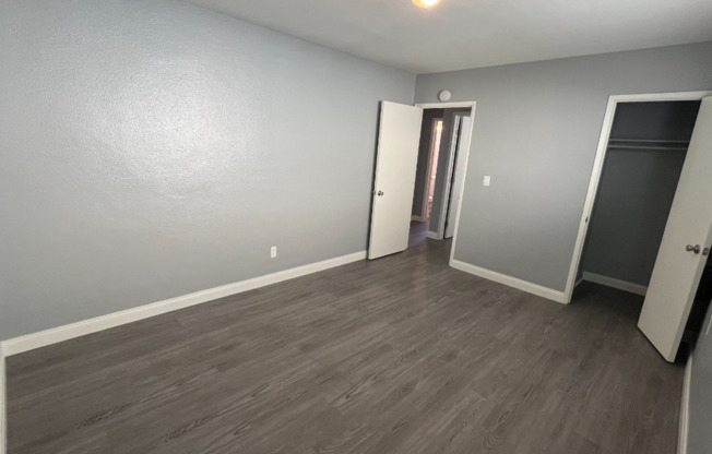 2 beds, 1 bath, 700 sqft, $2,295