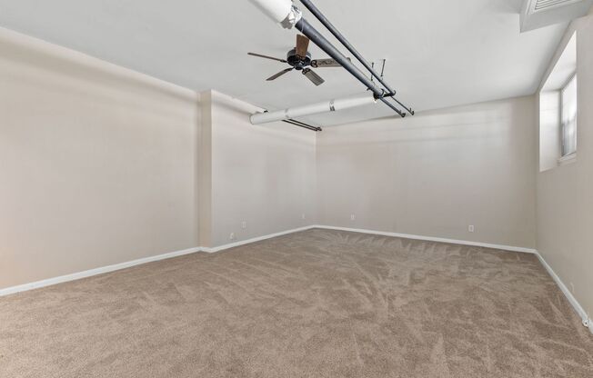 1 bed, 1 bath, 700 sqft, $775, Unit B6