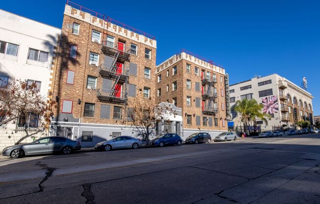 Great Studio and One Bedroom Apartment Home for Rent Near Downtown LA!