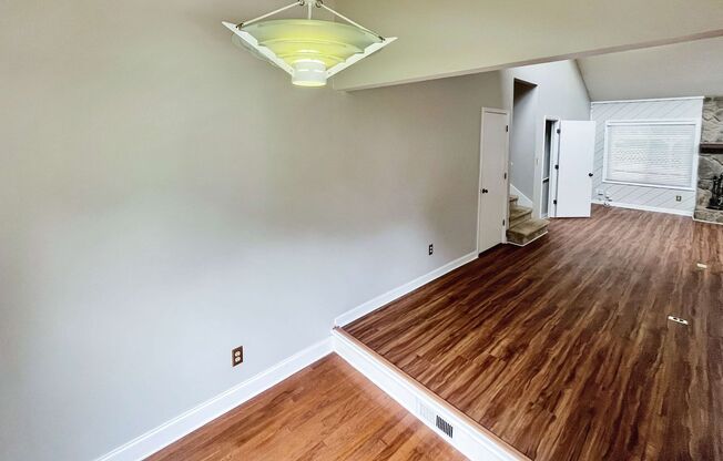 East Cobb 4B / 3BA Home on Cul-de-sac