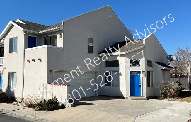 713 E DORADO CT