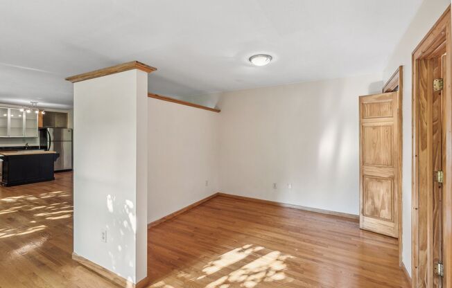 1 bed, 2 baths, 800 sqft, $1,425, Unit 12