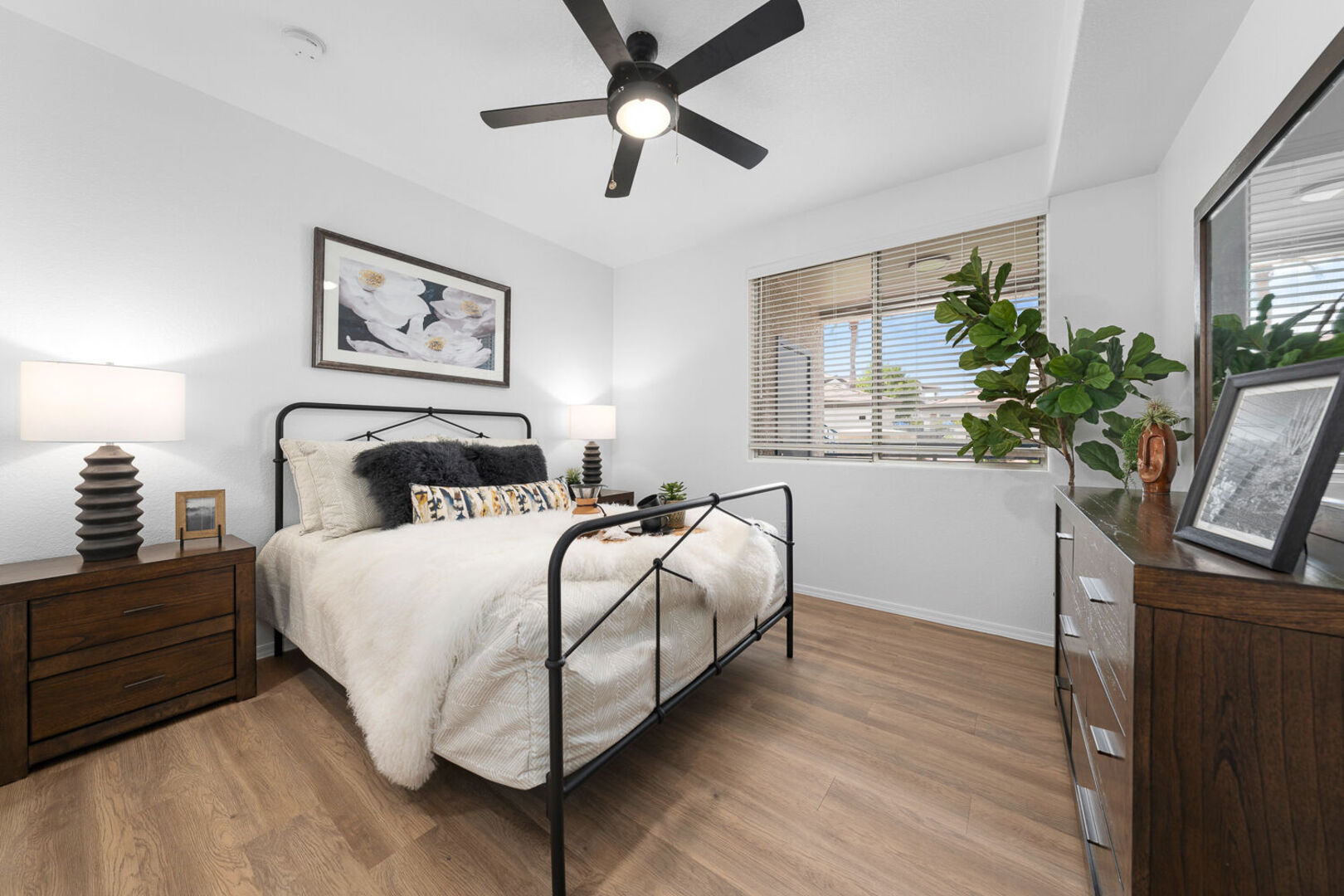 Broadstone Tempe Station