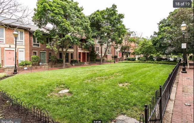 13 W HL ST
