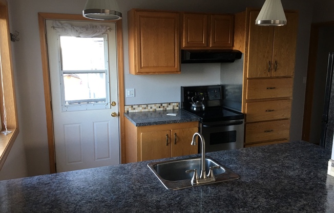 1 bedroom apartment Puyallup utilities included