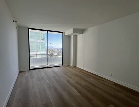 2 beds, 2.5 baths, 2,379 sqft, $7,595, Unit 1405