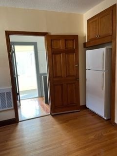 2 beds, 1 bath, 1,055 sqft, $2,200, Unit 2