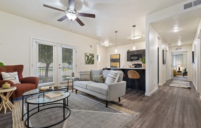 SPACIOUS FLOOR PLANS DESIGNED FOR LIVING, THOUGHTFULLY CONSTRUCTED AMENITIES, AND A CONVENIENT LOCATION ALL IN ONE