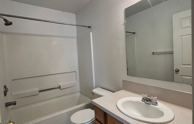 2 beds, 1.5 baths, $1,150, Unit 1860 S 2nd # 9