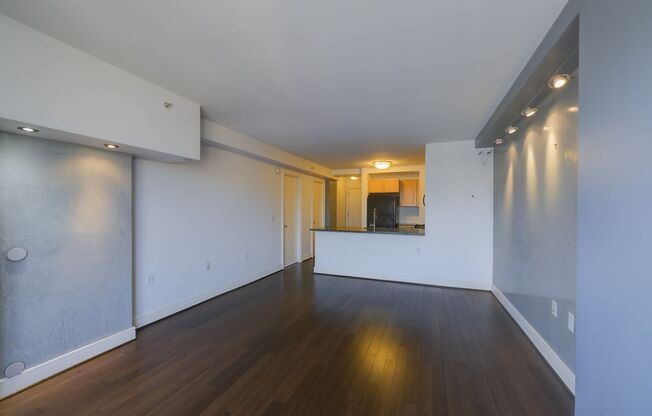 1 bed, 1 bath, $2,100, Unit # #N 518