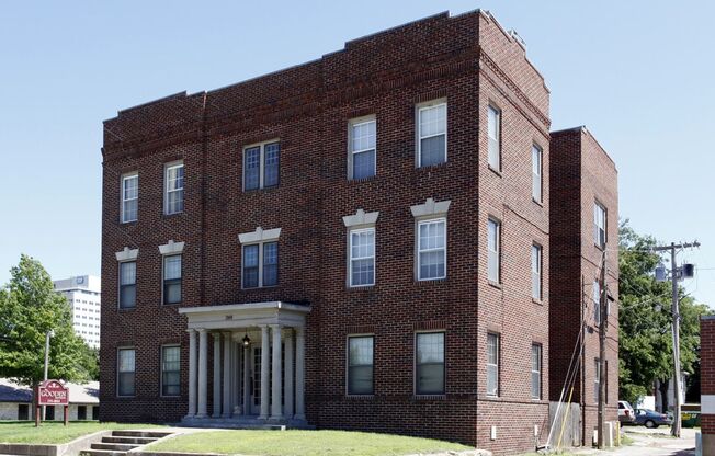 Gooden Apartments