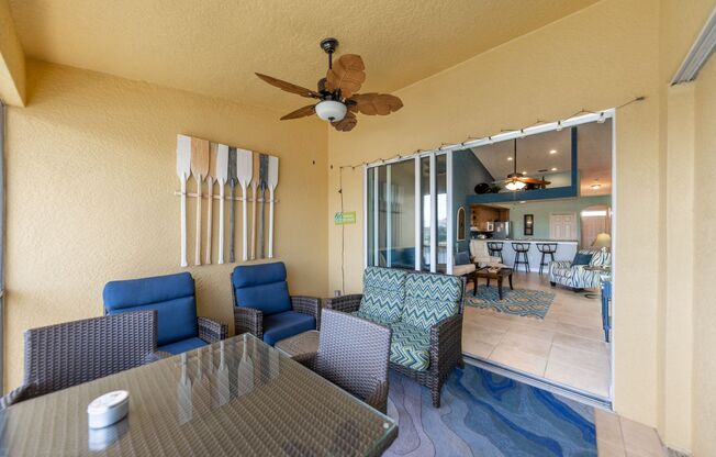 3 beds, 2 baths, $4,000, Unit # 125