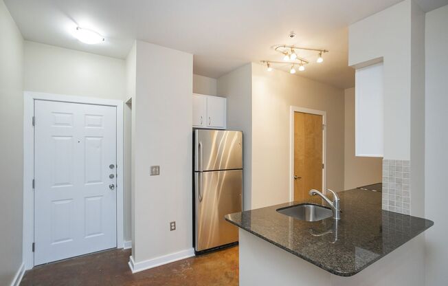 Gorgeous 5th-floor condo at Bristol on Broadway