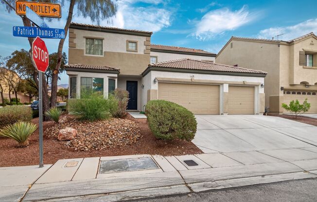 CORNER LOT 4-BEDROOM HOME + LOFT  WITH 3.5 BATHS AND 3-CAR GARAGE!