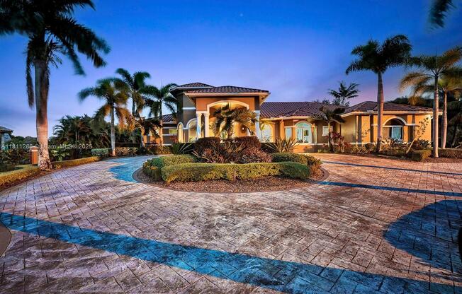 5050 SW 166 AVE