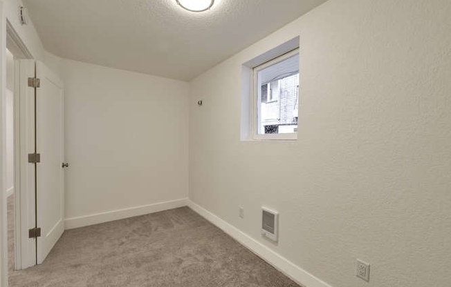 2 beds, 1 bath, 1,176 sqft, $1,795, Unit Lower Unit