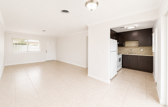 3500 POLK ST