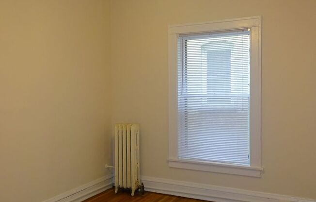 1 bed, 1 bath, 620 sqft, $925, Unit 108