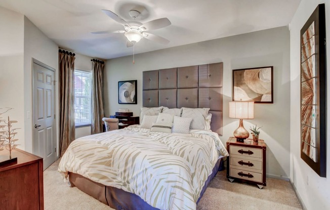 Bedroom at Berkshire Aspen Grove Apartments, Colorado