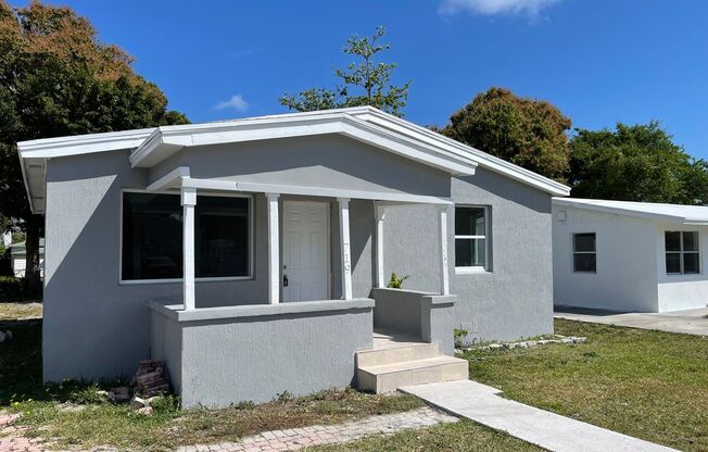 Single family for rent located in West Palm Beach. 2 BR/1B and over 900 sqft of finished space. Rapid approval. NO HOA