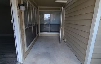 2 beds, 2 baths, 985 sqft, $1,275, Unit 1004