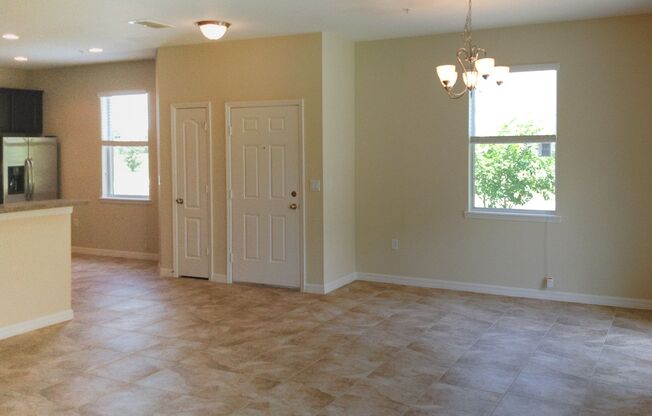 3 beds, 2.5 baths, $2,100, Unit OSCEOLA COUNTY