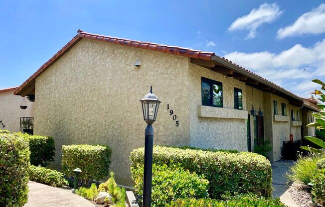 FOR RENT 1Br/1.5Ba 1,207SF Comfortable Two Story Townhome With Community Pool in La Costa