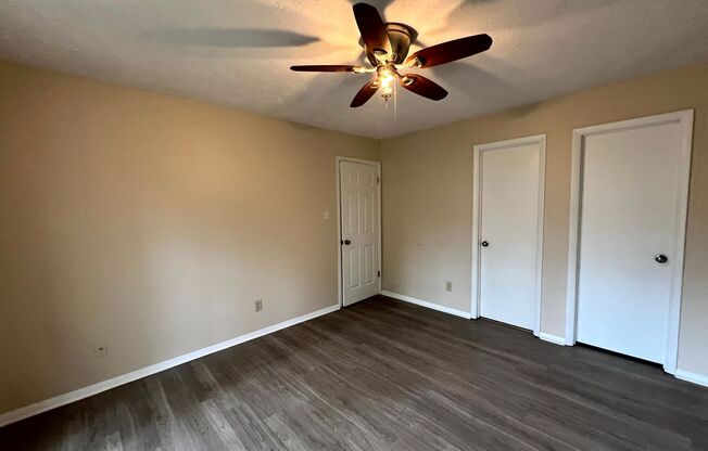 2 beds, 2 baths, $1,200