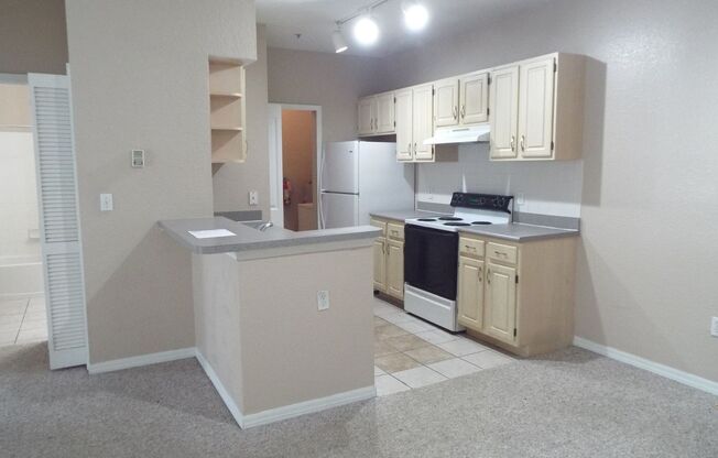 1 bed, 1 bath, 712 sqft, $1,350, Unit ..