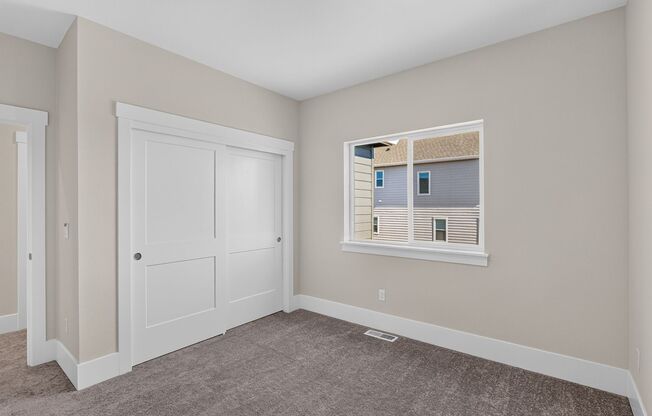 4 beds, 2.5 baths, $3,400