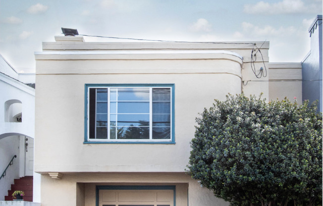 Outer Mission: Single Family Home w/ Bonus Room, Garage & Yard