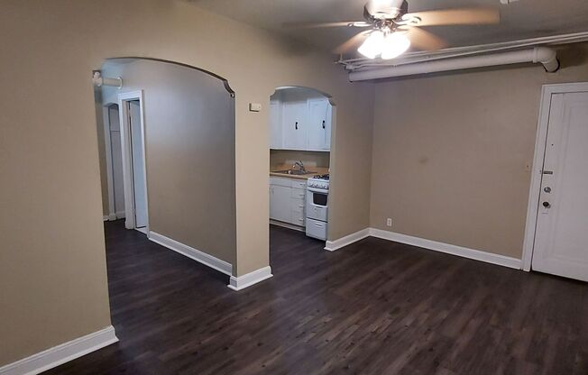 180 Lexington Parkway So. - Edgecumbe Court
