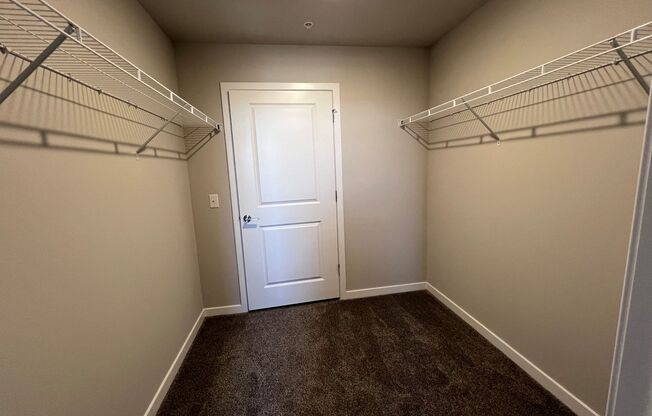 2 beds, 2 baths, 950 sqft, $1,675