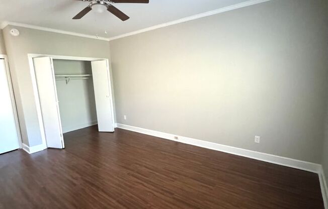 2 beds, 2 baths, $1,450, Unit Unit G