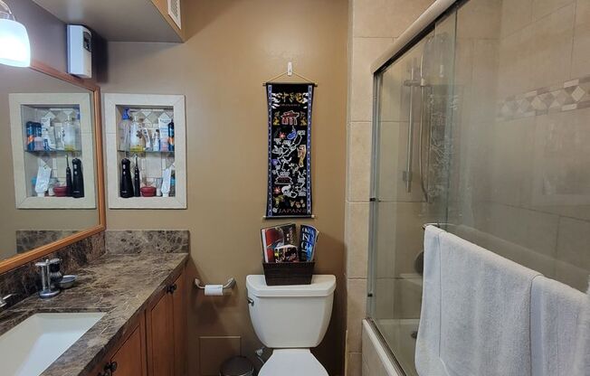 1 bed, 1 bath, $2,400