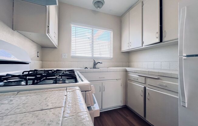 1 bed, 1 bath, $1,795, Unit 4665-10