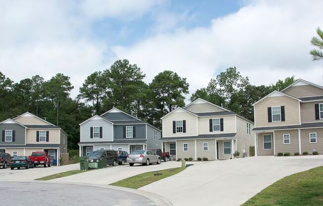 3bd/2.5ba Townhouse in Northeast Columbia - 1/2 Month of FREE Rent Special!