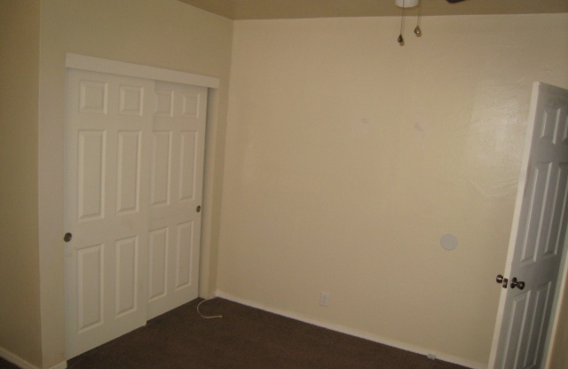 3 beds, 1 bath, $1,575