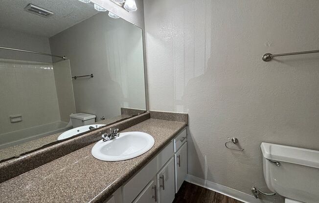 1 bed, 1 bath, 652 sqft, $1,195, Unit #1203