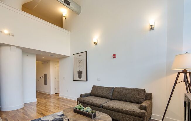 1 bed, 1 bath, 780 sqft, $2,631, Unit 2B
