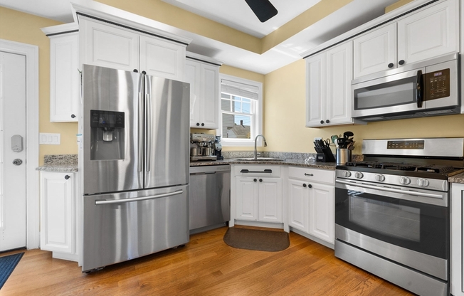 12 REVERE PL