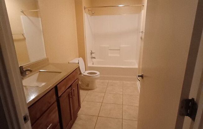 2 beds, 1.5 baths, 1,136 sqft, $1,477, Unit 107