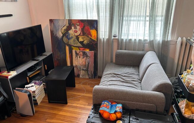 1 bed, 1 bath, 378 sqft, $2,150, Unit 109 Summer #315