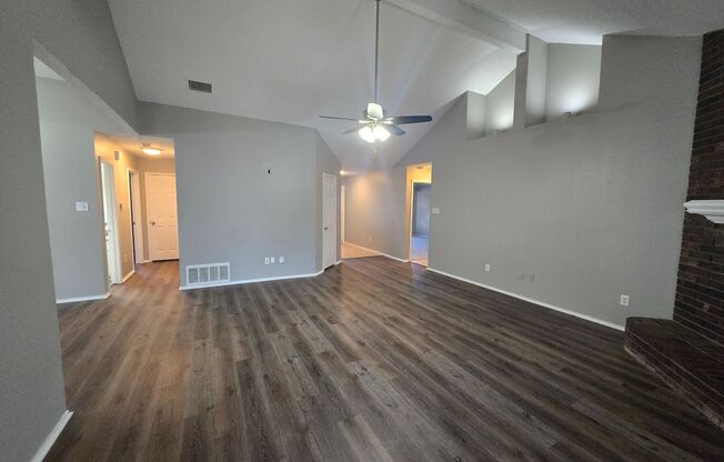 2109 BENT BRK DR
