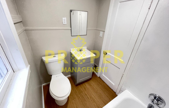 2 beds, 1 bath, $900