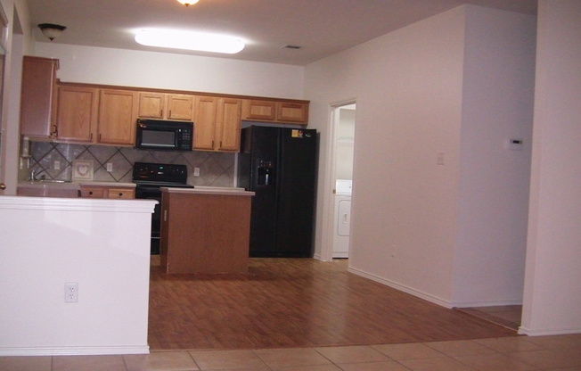 3 beds, 2.5 baths, $1,950